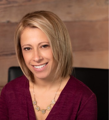 Elisabeth Fortuna Professional Headshot